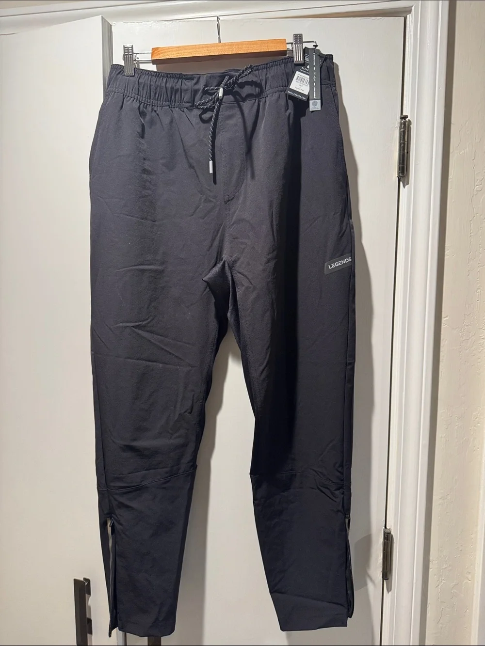 NWT LEGENDS Carson Pant - Black